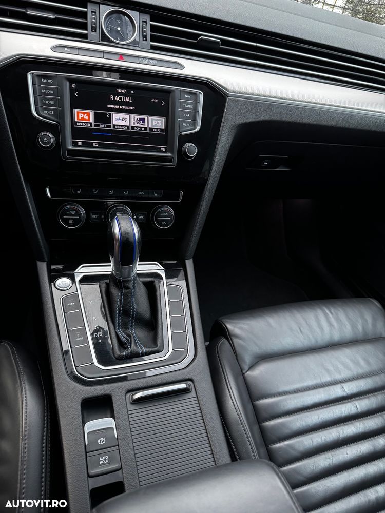 Volkswagen Passat - 19