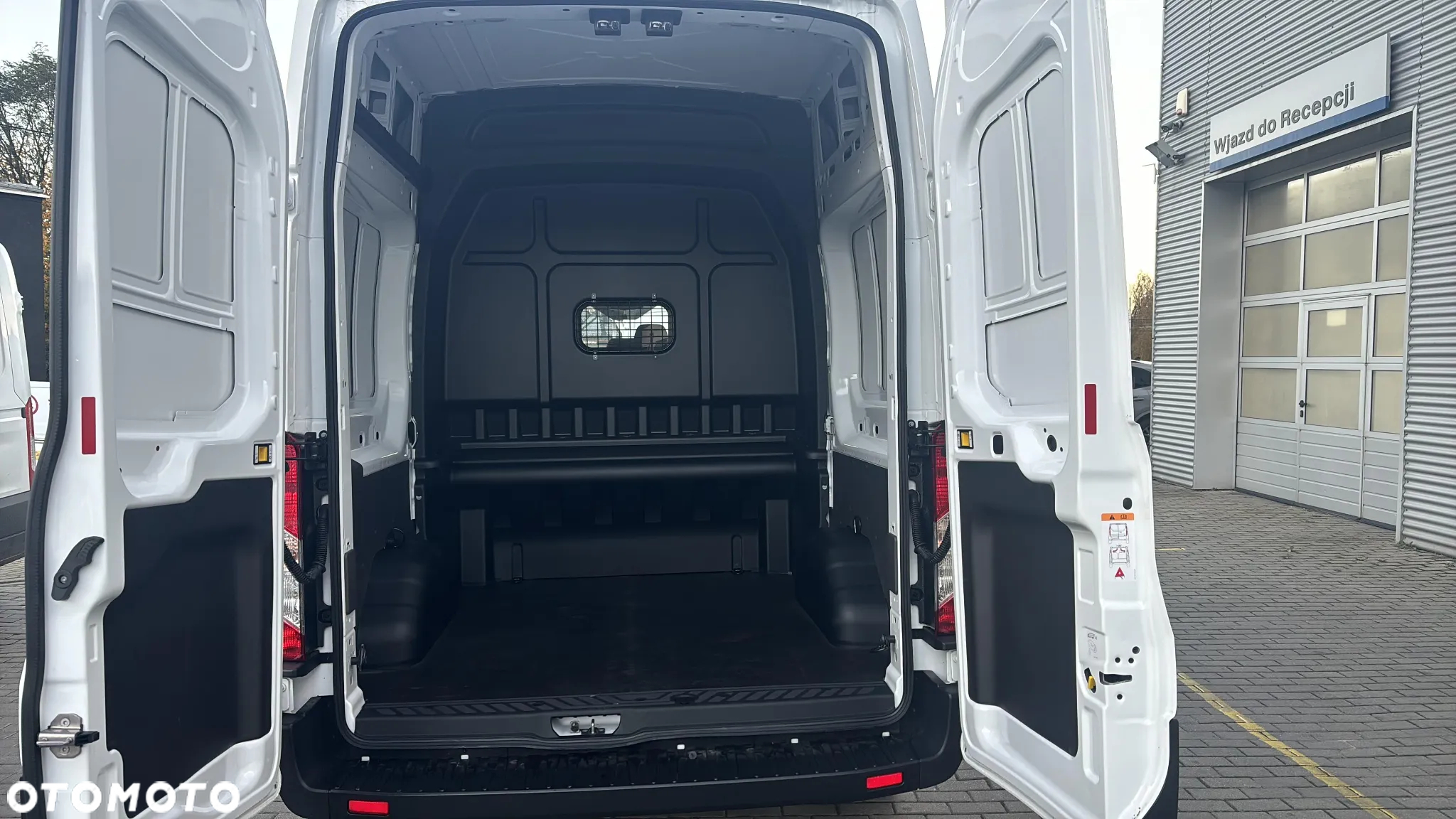 Ford transit - 12