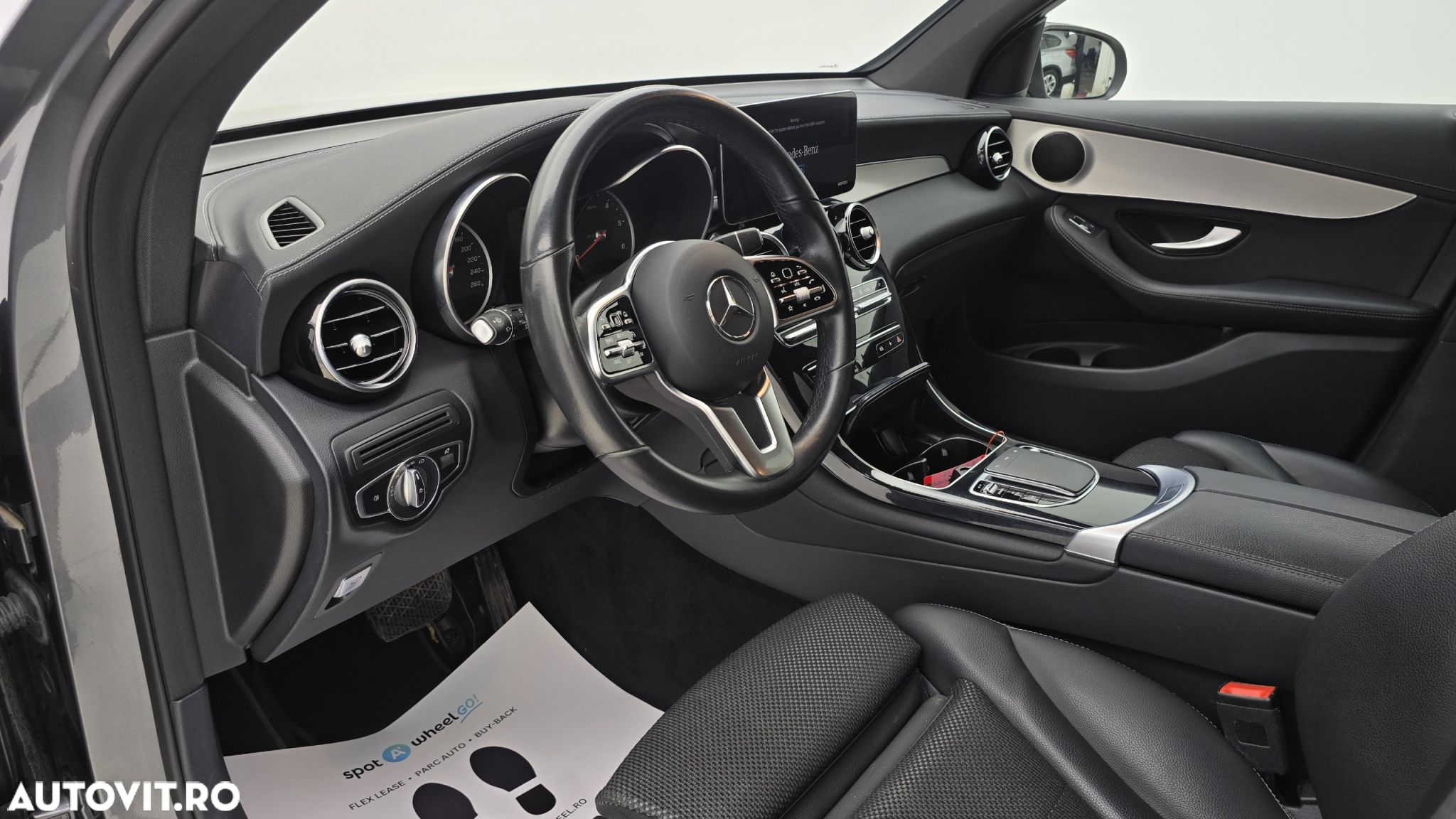 Mercedes-Benz GLC 300 de 4MATIC - 13