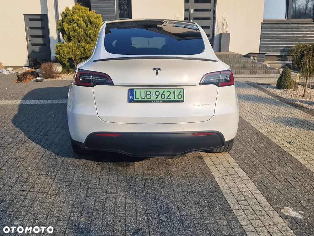 Tesla Y Long Range AWD - 9