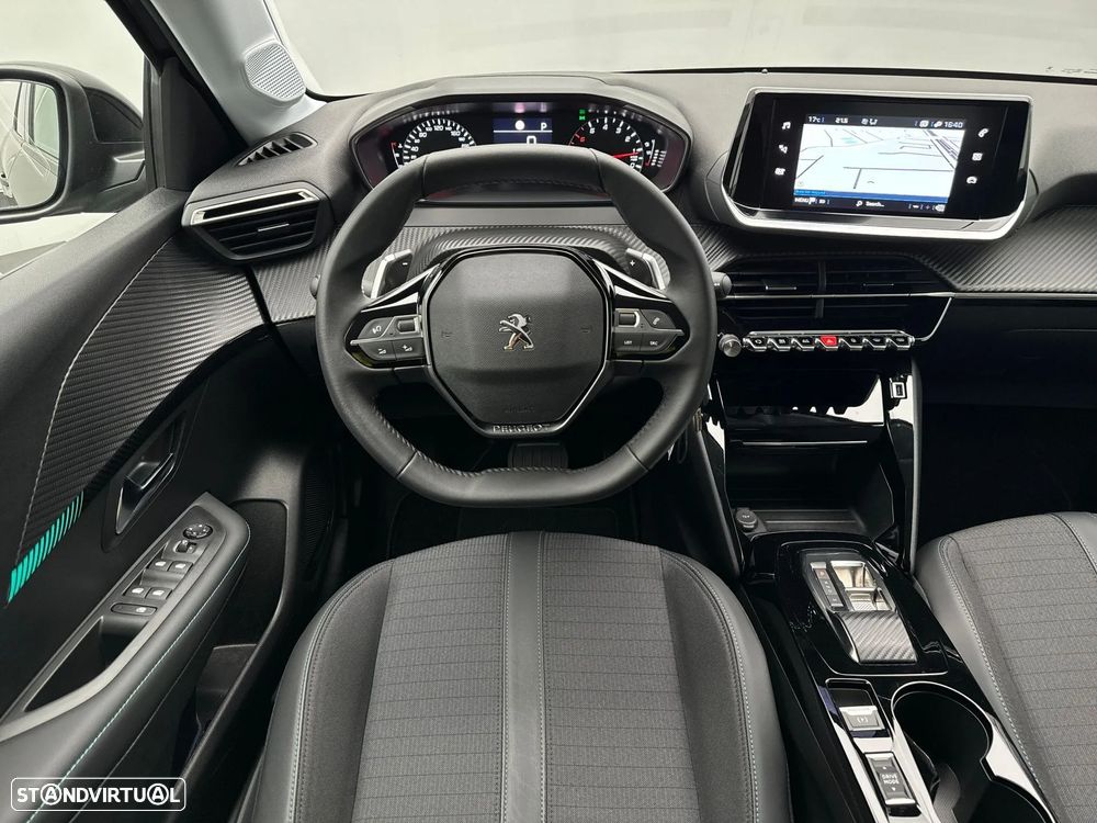 Peugeot 208 1.2 PureTech Allure EAT8 - 9