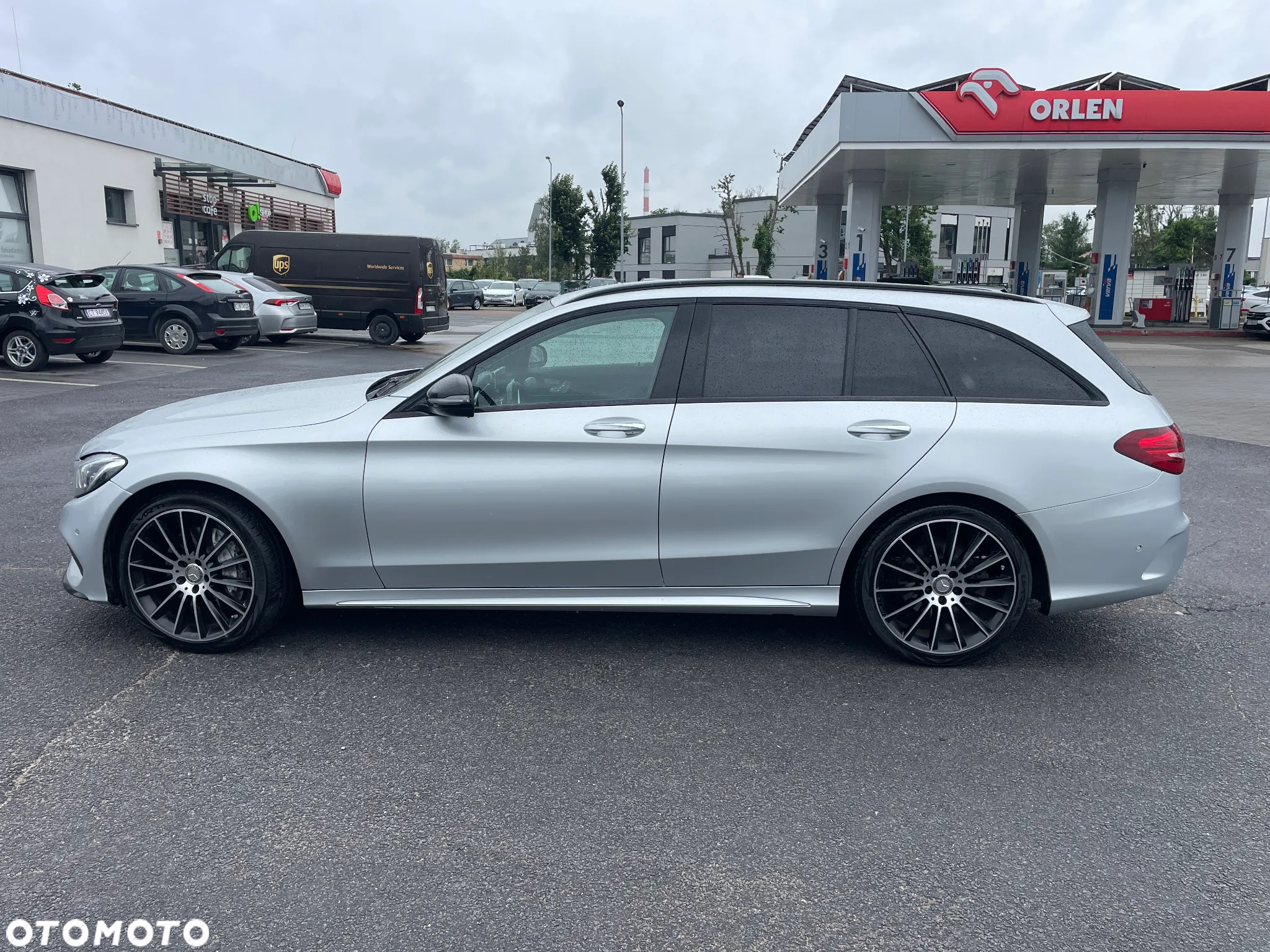 Mercedes-Benz Klasa C 400 4Matic T 7G-TRONIC AMG Line - 6