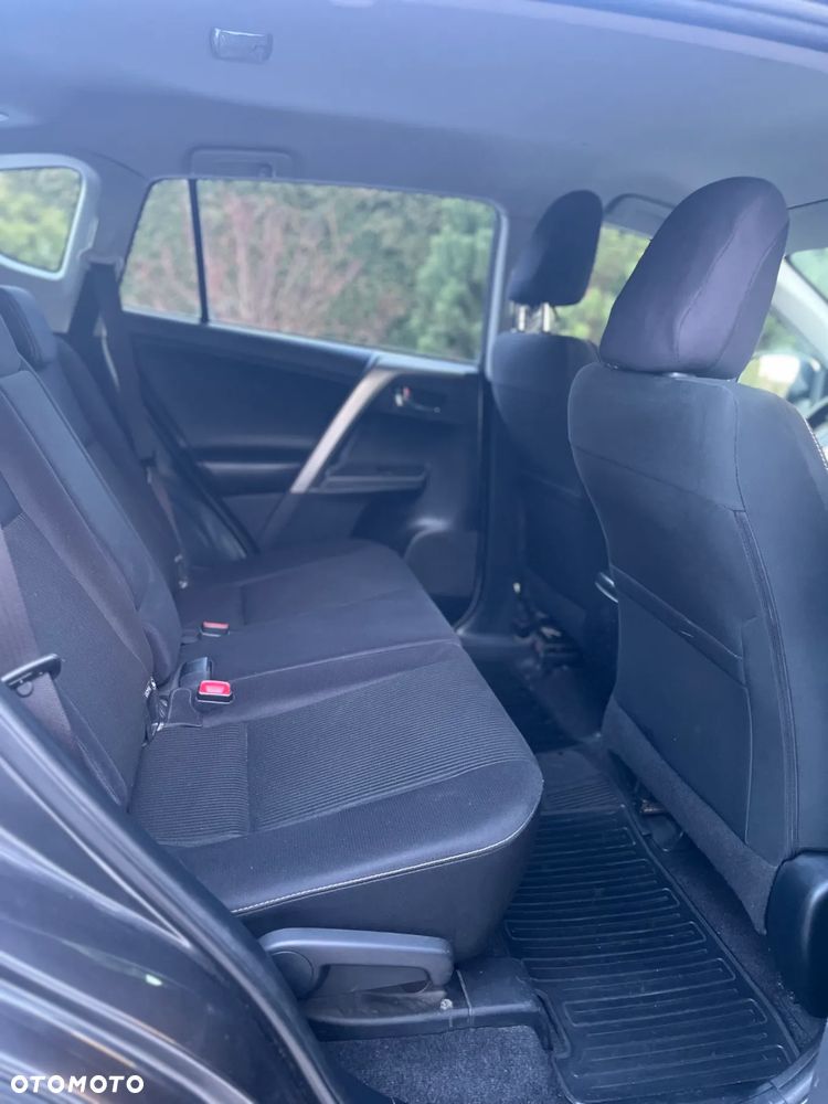 Toyota RAV4 2.0 D-4D Active - 13