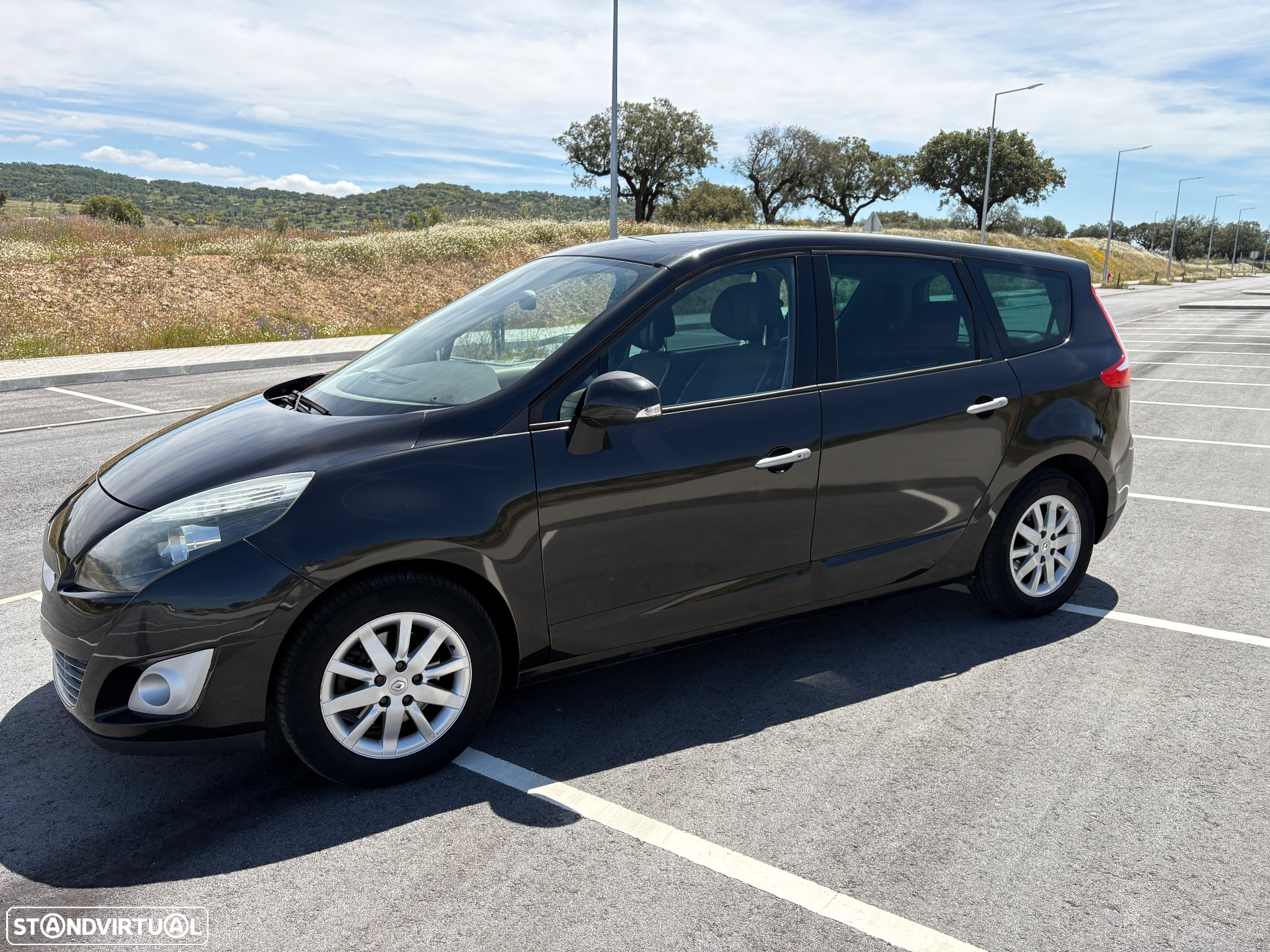 Renault Grand Scénic 1.5 dCi Luxe 7L - 4