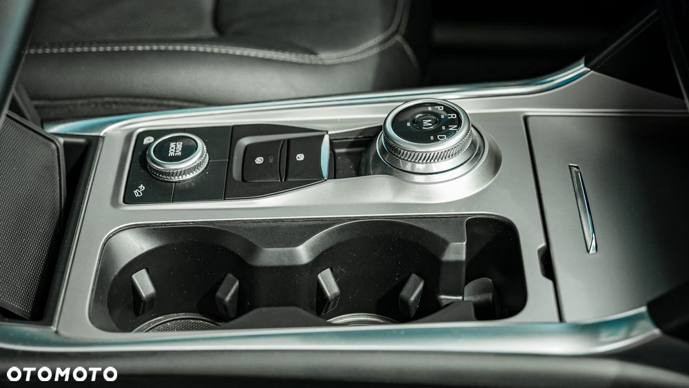 Ford Explorer - 38