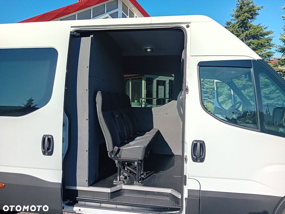 Iveco DAILY 35S18HV L4H2 3.0 180KM Brygadówka - 8