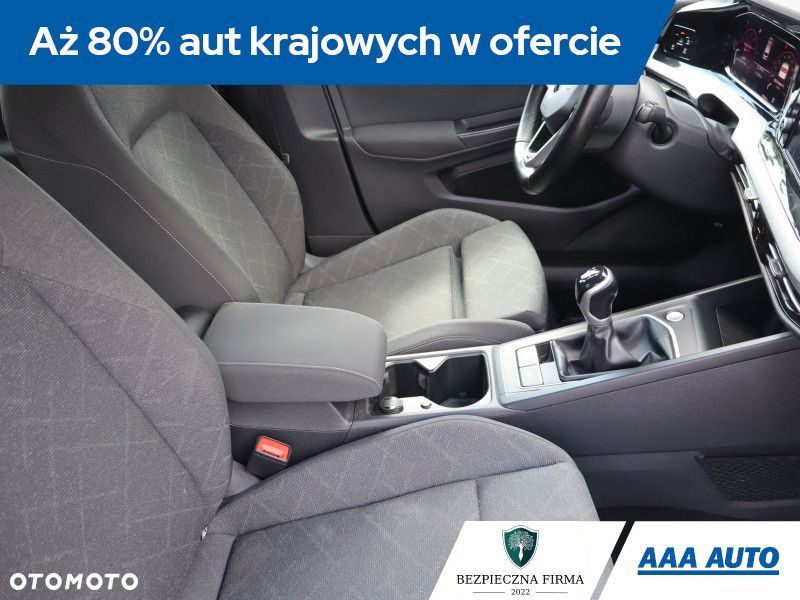 Volkswagen Golf - 11