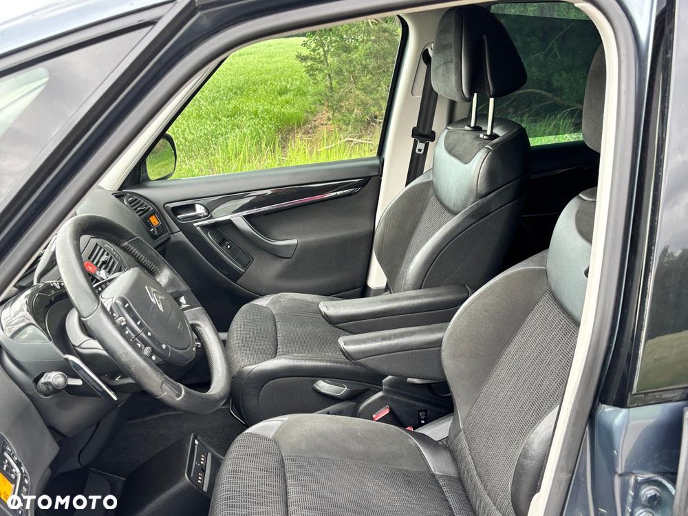 Citroën C4 Picasso 1.6 e-HDi FAP EGS6 Exclusive - 15