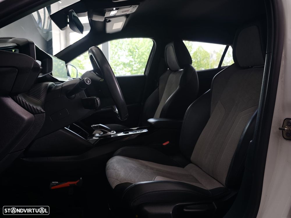 Peugeot e-2008 GT Pack - 30