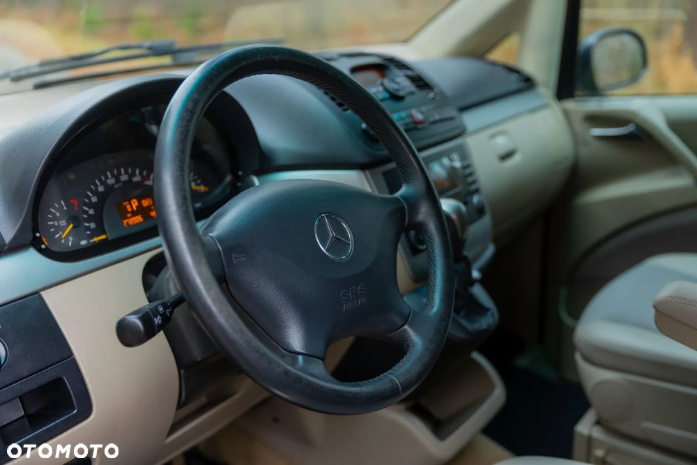 Mercedes-Benz Viano - 9