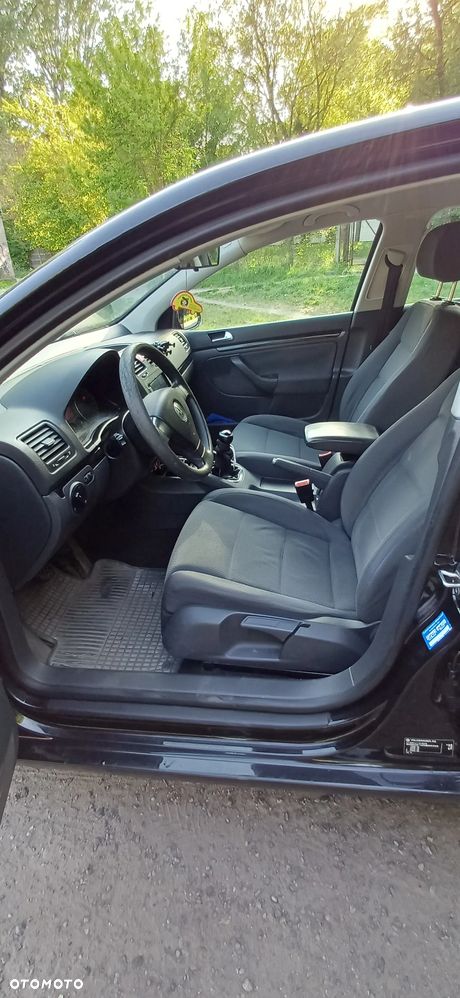 Volkswagen Golf - 16