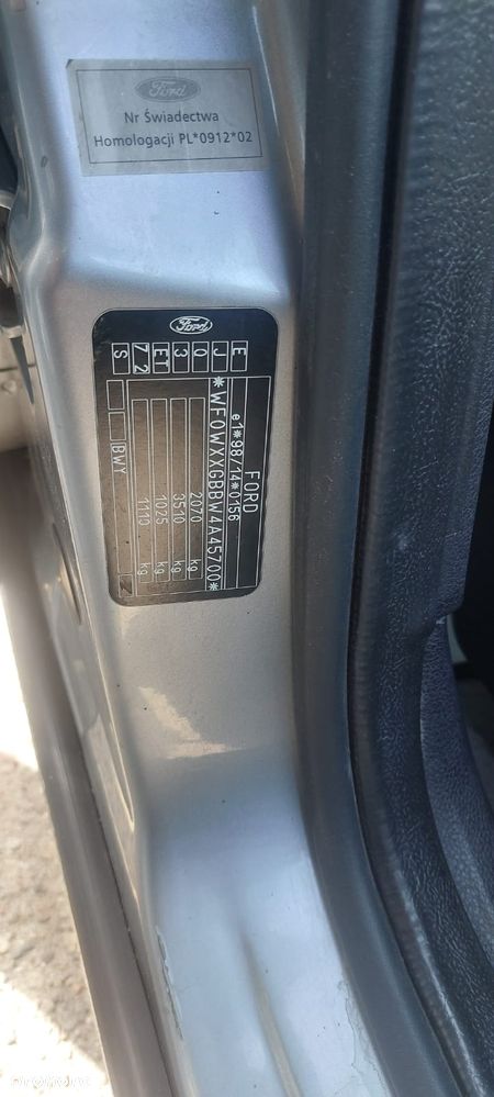 Ford Mondeo 2.0 Trend - 11