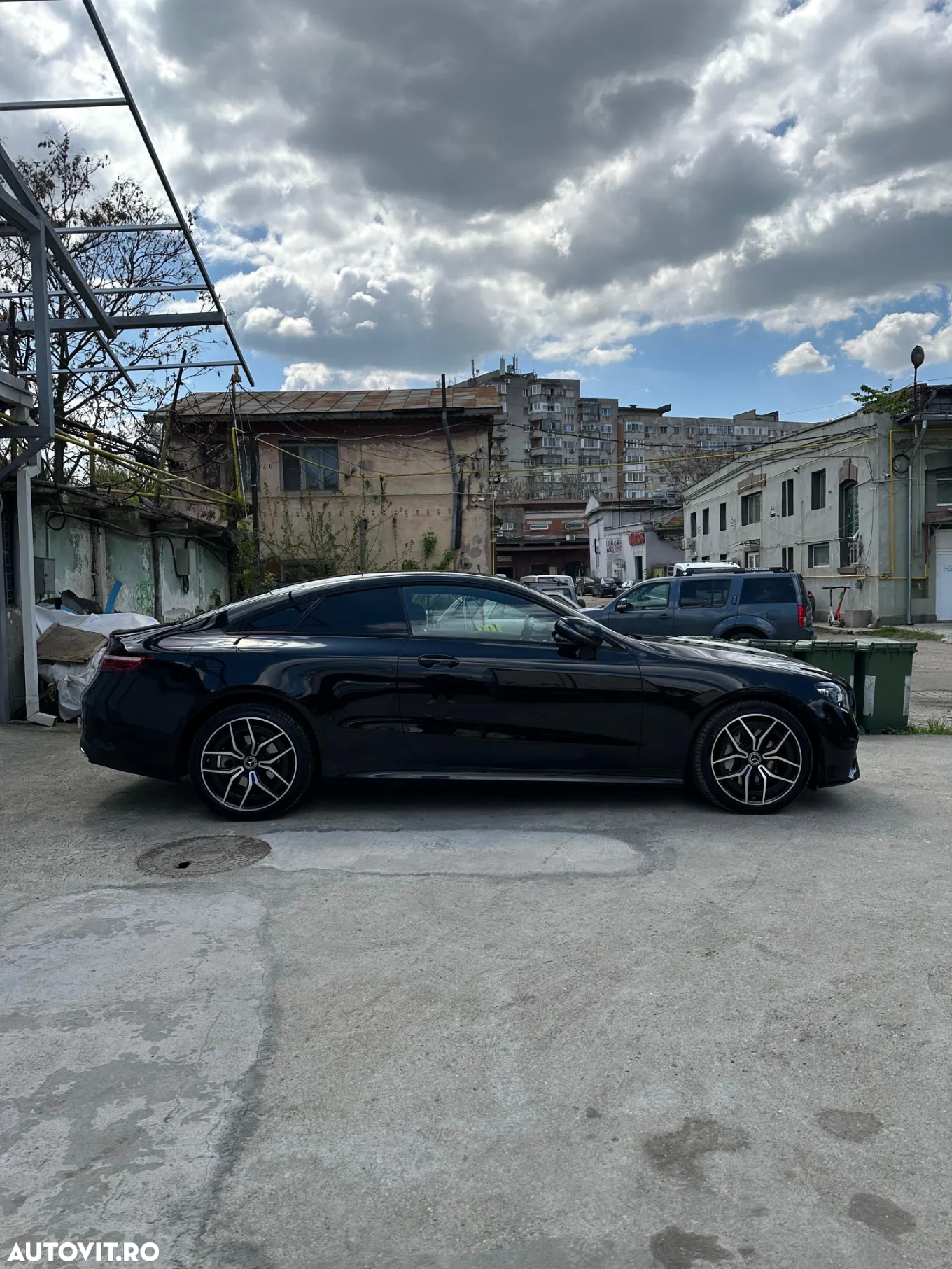 Mercedes-Benz E 220 d 4Matic Coupe 9G-TRONIC Night Edition - 9