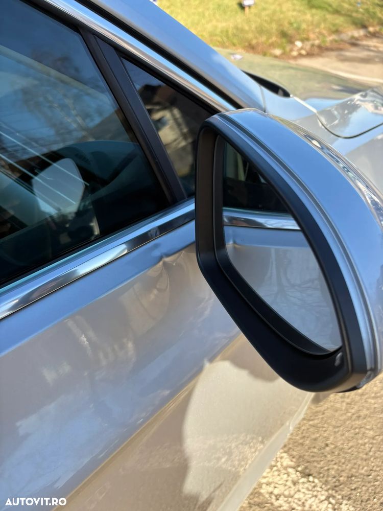 Volkswagen Passat 2.0 TDI DSG (BlueMotion Technology) Comfortline - 11