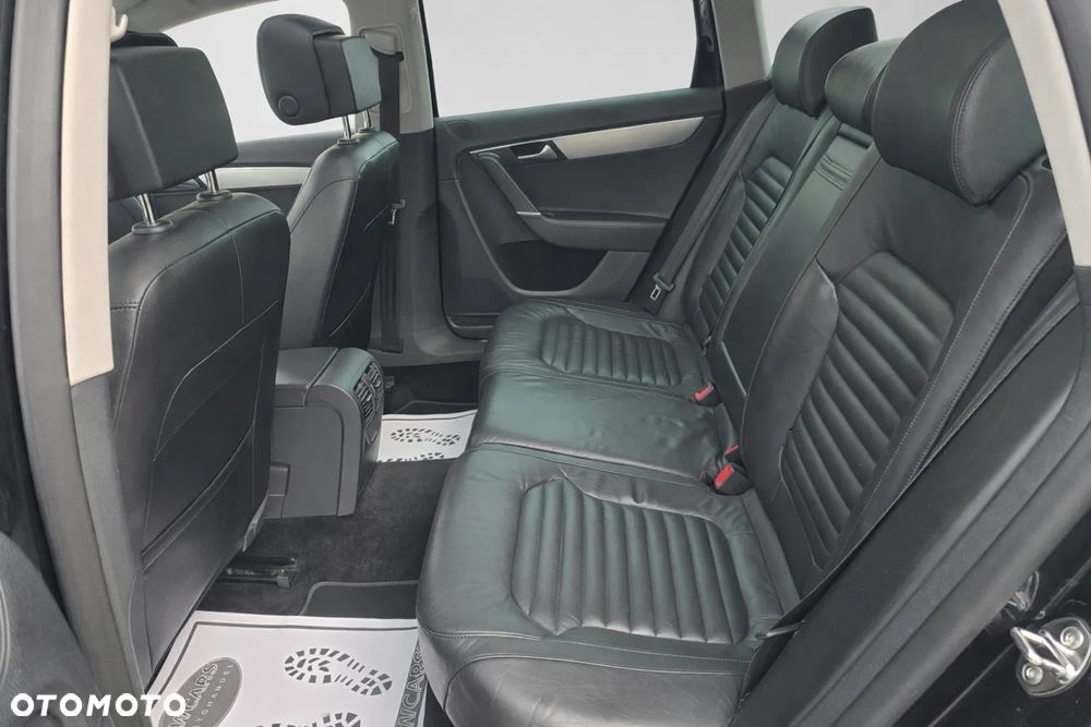 Volkswagen Passat Variant 2.0 TDI Highline DSG - 6