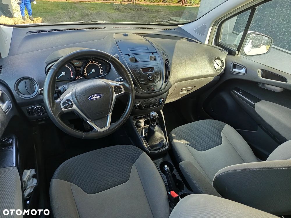 Ford Tourneo Courier - 6