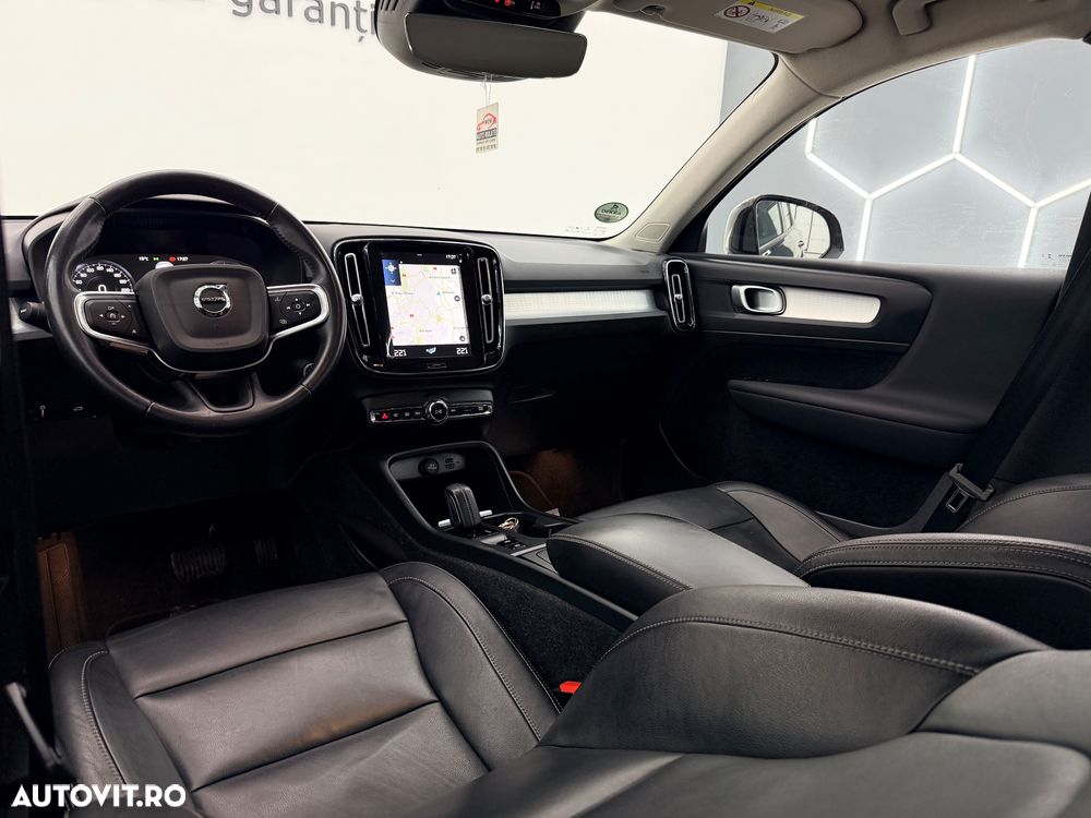 Volvo XC 40 D3 Geartronic Momentum Pro - 17