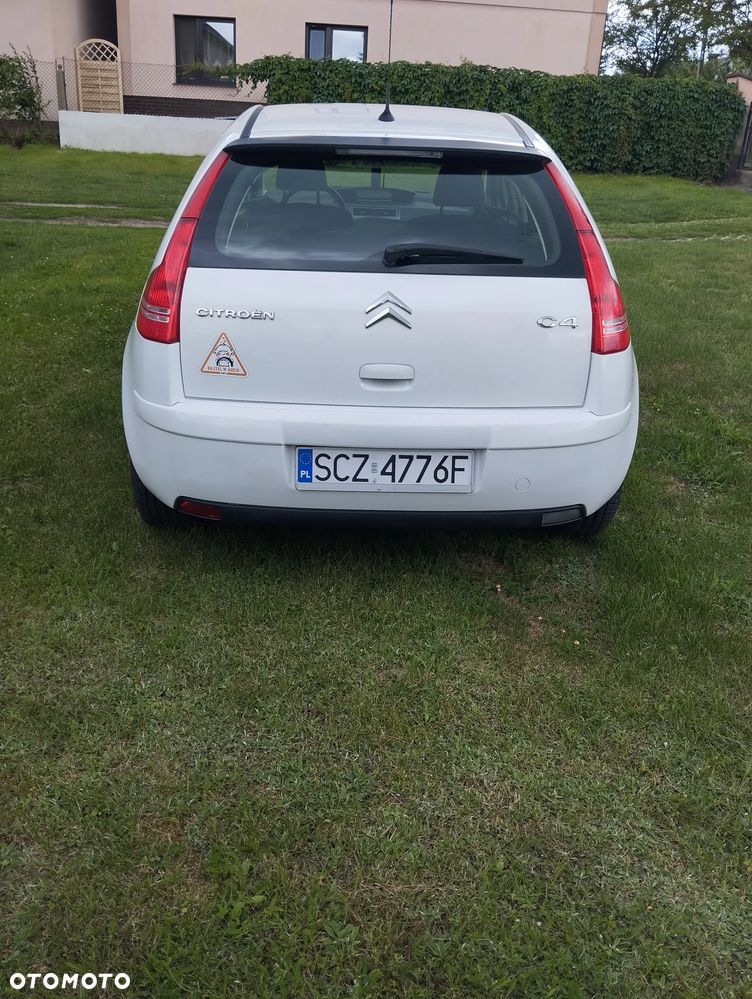 Citroën C4 1.4 16V SX - 2