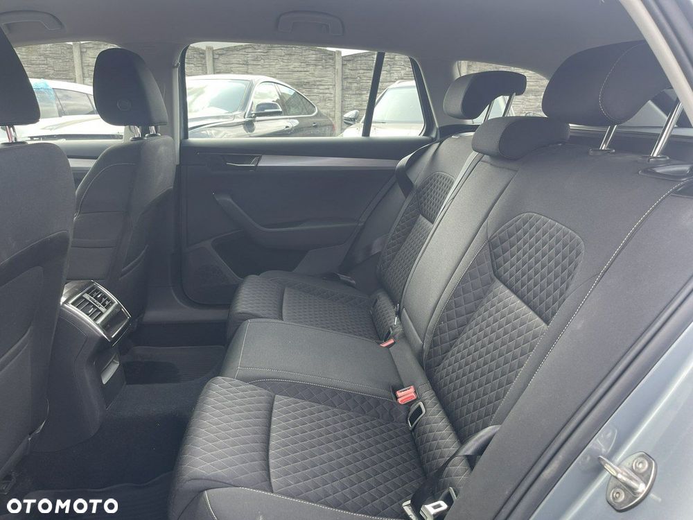 Skoda Superb 2.0 TSI Style DSG - 10