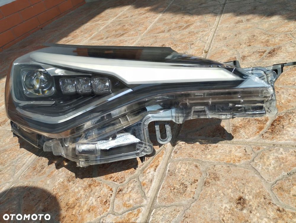 Lampa prawa Full LED Toyota C-HR LIFT 2019-^ 81130-F4280-00 - 5