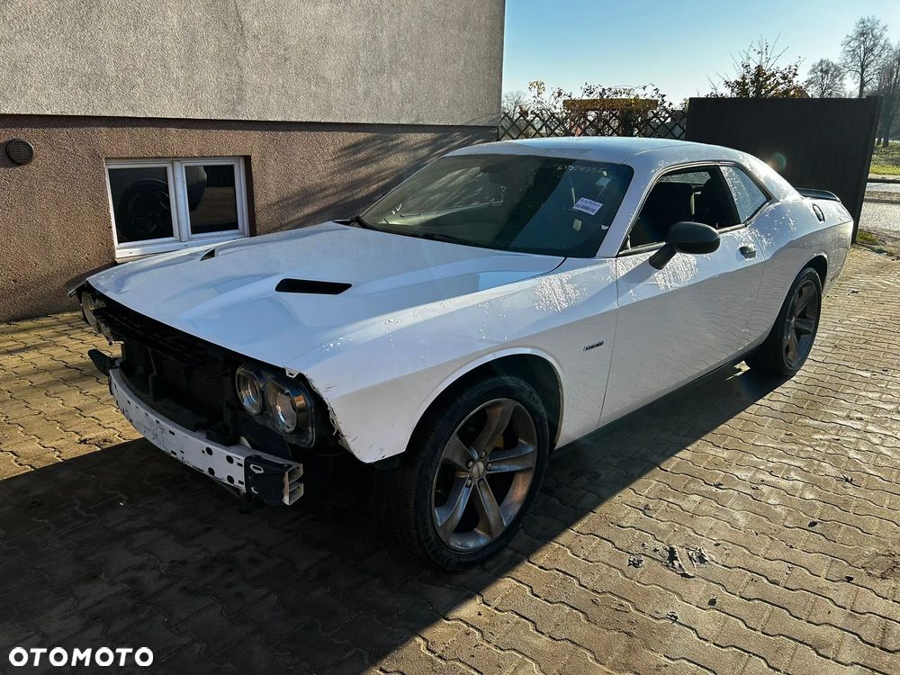 Dodge Challenger - 6