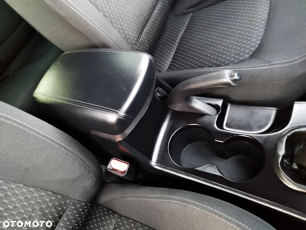 Hyundai ix35 1.6 GDI Premium 2WD - 21