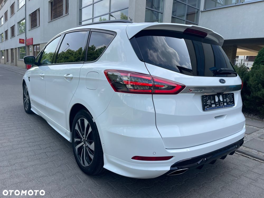 Ford S-Max - 9