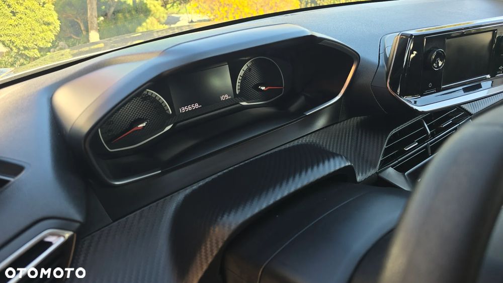 Peugeot 208 1.2 PureTech Like S&S - 10