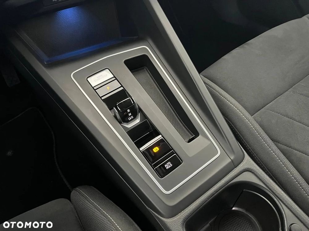 Volkswagen Golf VIII 2.0 TDI Style DSG - 32