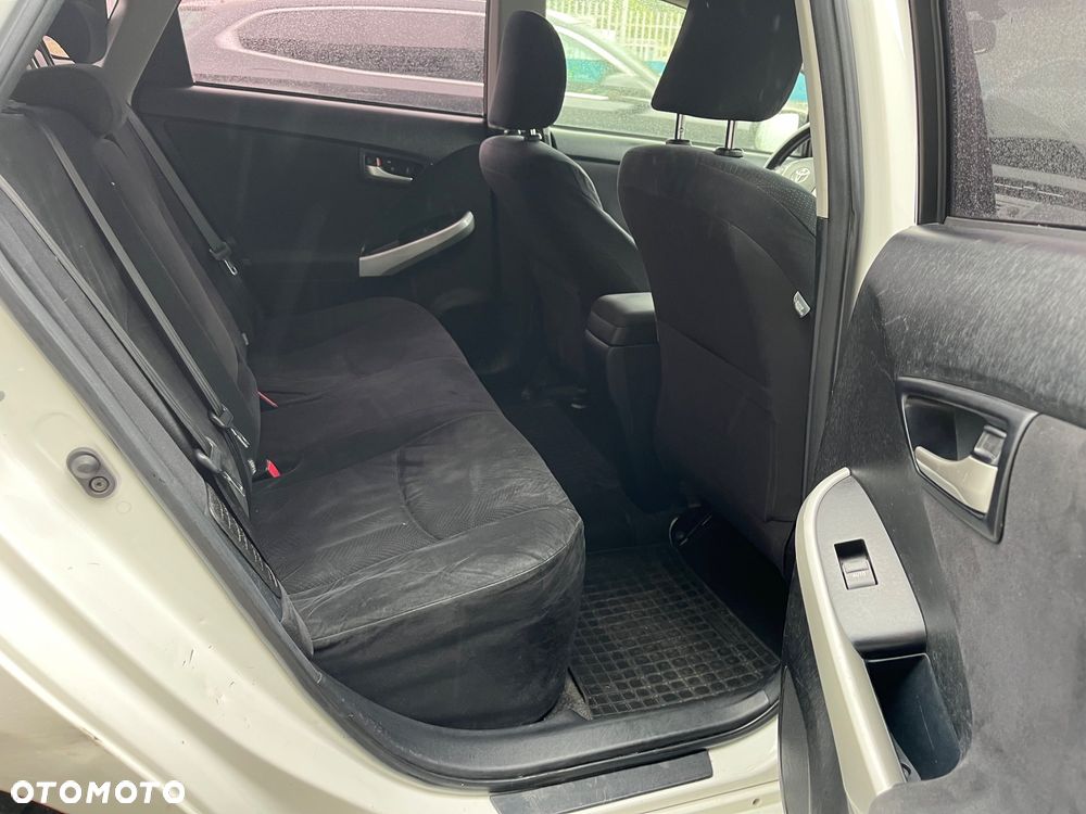 Toyota Prius 1.8 HSD Active - 11