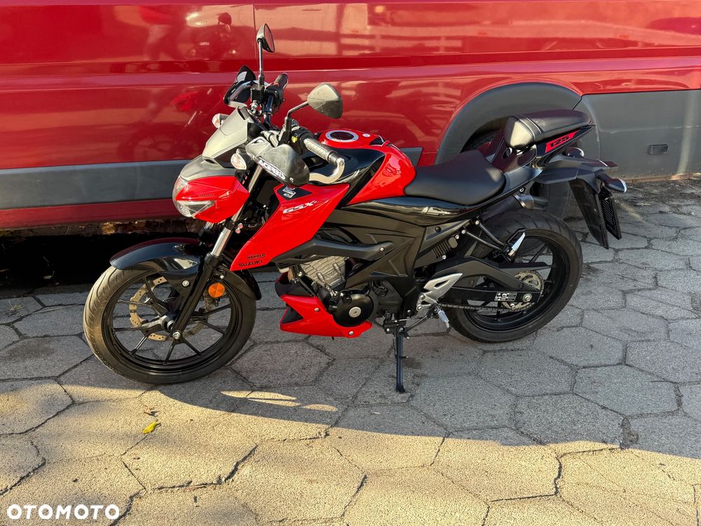 Suzuki GSX - 2