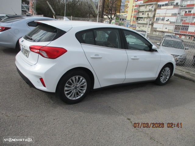 Ford Focus 1.5 EcoBlue S&S ACTIVE - 4