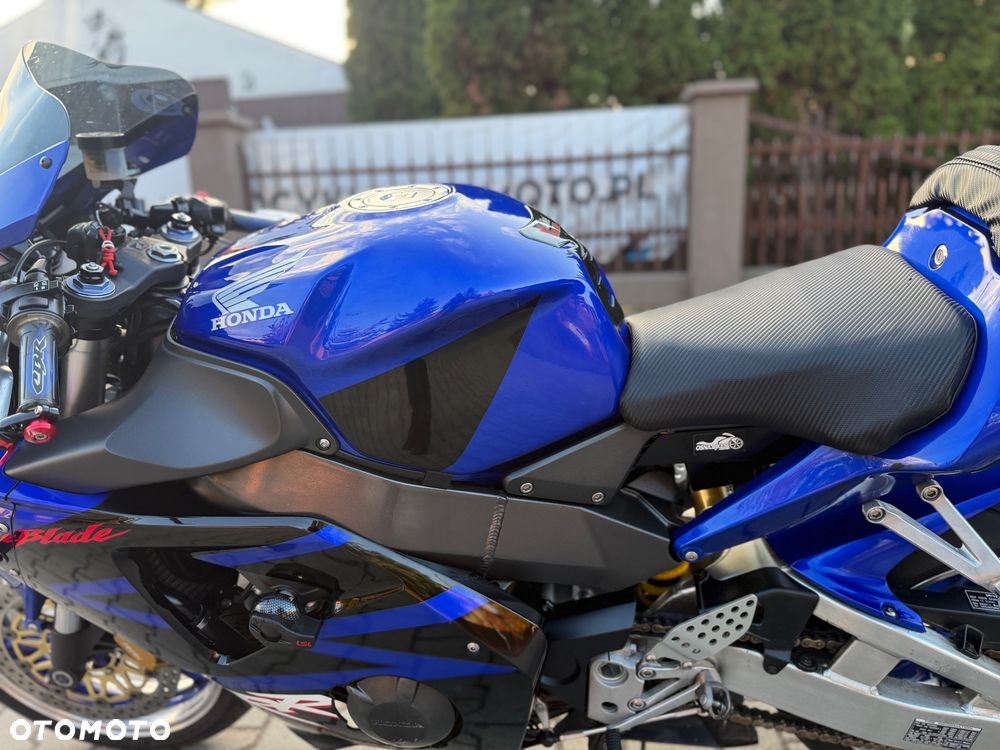 Honda CBR - 28