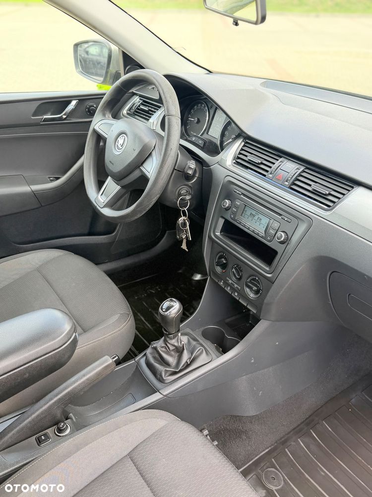 Skoda RAPID Spb 1.6 TDI DPF Style Plus - 10