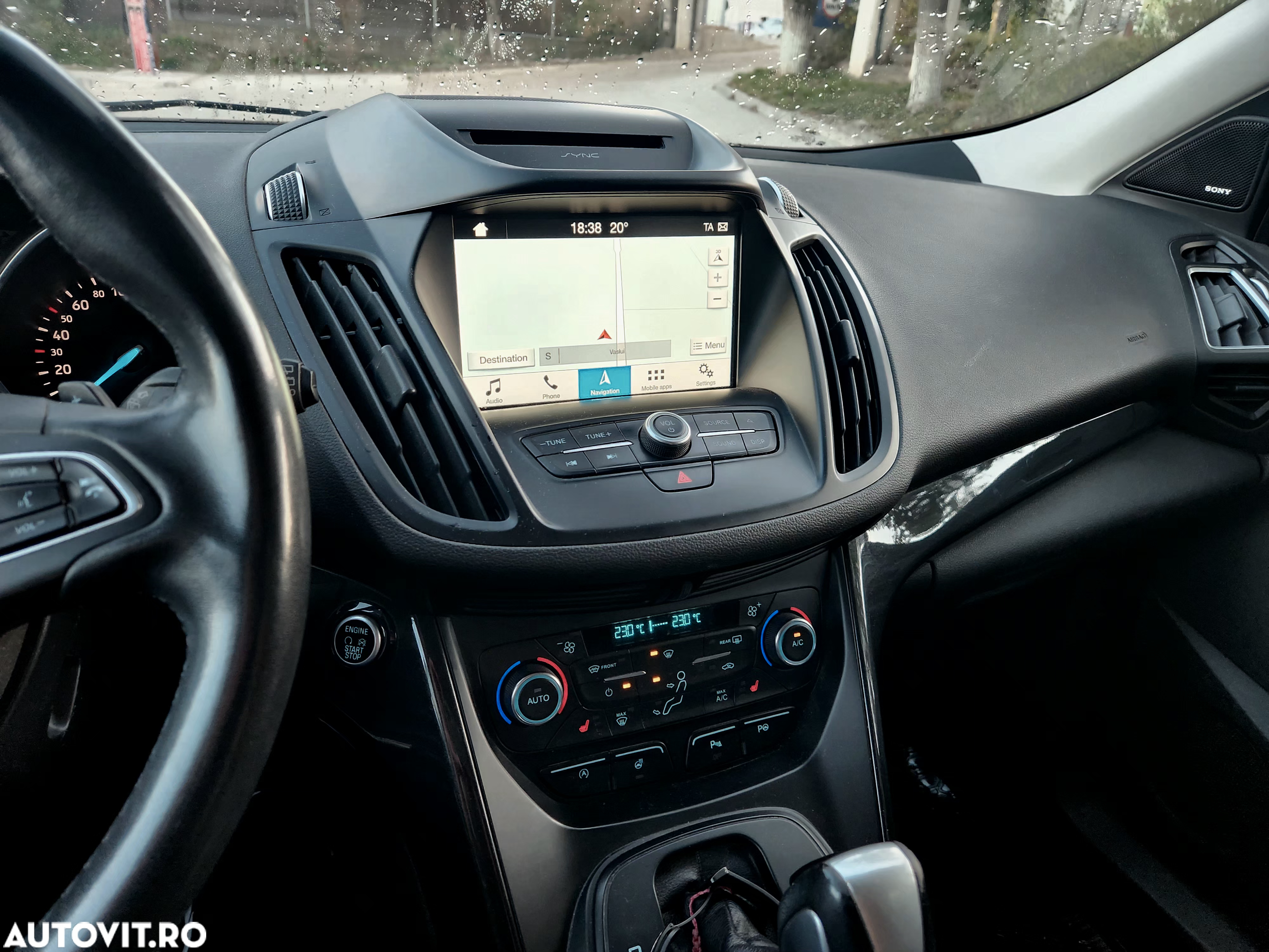 Ford Kuga 2.0 TDCi 4WD Powershift Titanium - 6