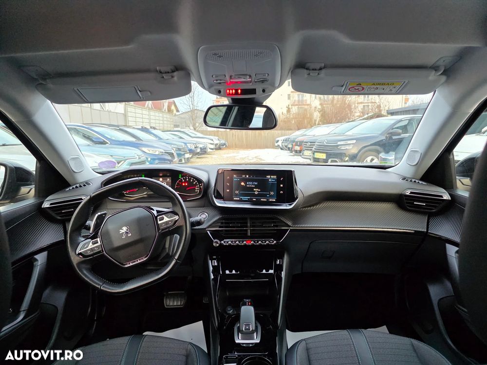 Peugeot 2008 PureTech 130 EAT8 Allure - 19