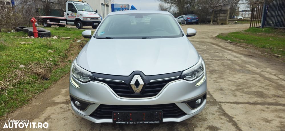 Renault Megane ENERGY TCe 100 INTENS - 11