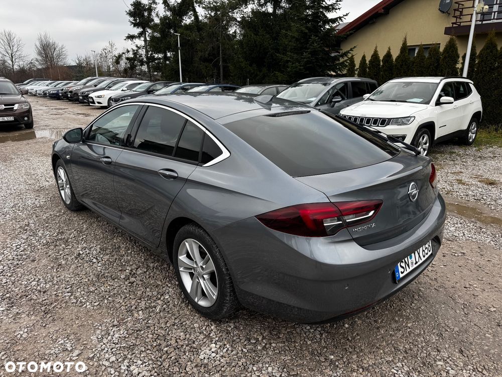 Opel Insignia 1.5 T Enjoy S&S - 15