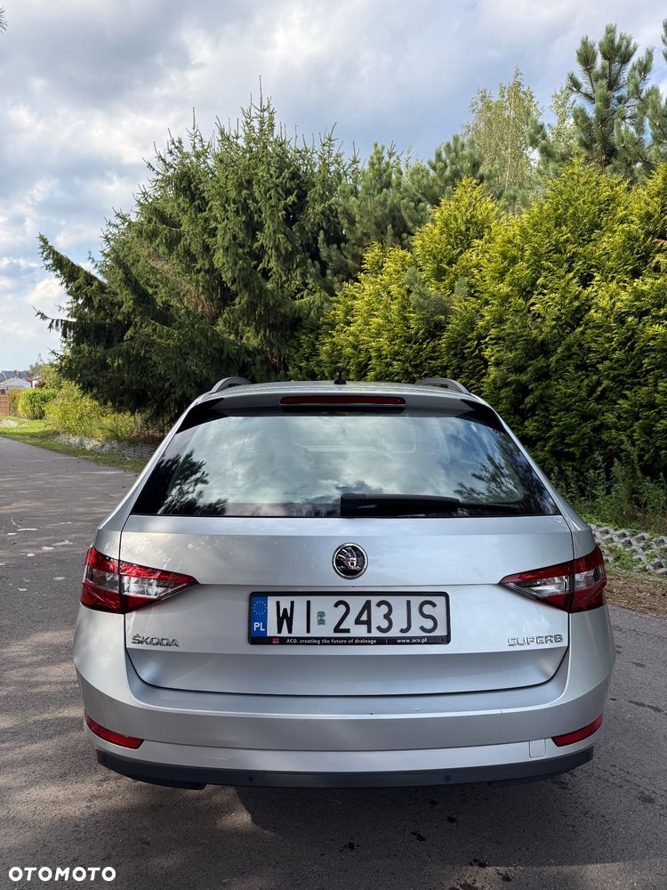 Skoda Superb 2.0 TDI Ambition - 5