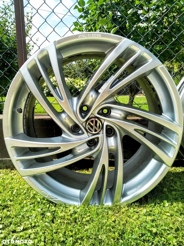 20 cali Felgi Aluminiowe VW MultiVan Caravelle Transporter T5 T6 Touareg BMW OZ Racing - 2