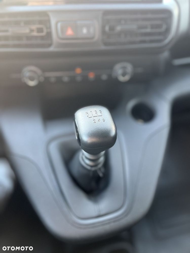 Toyota PROACE CITY - 16