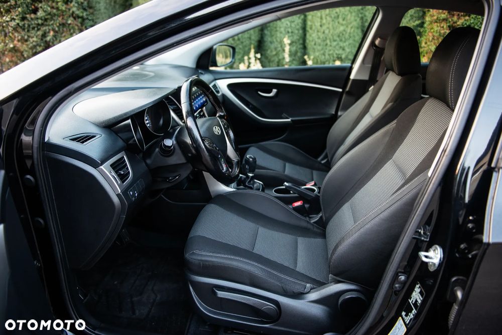 Hyundai i30 1.4 Premium - 18