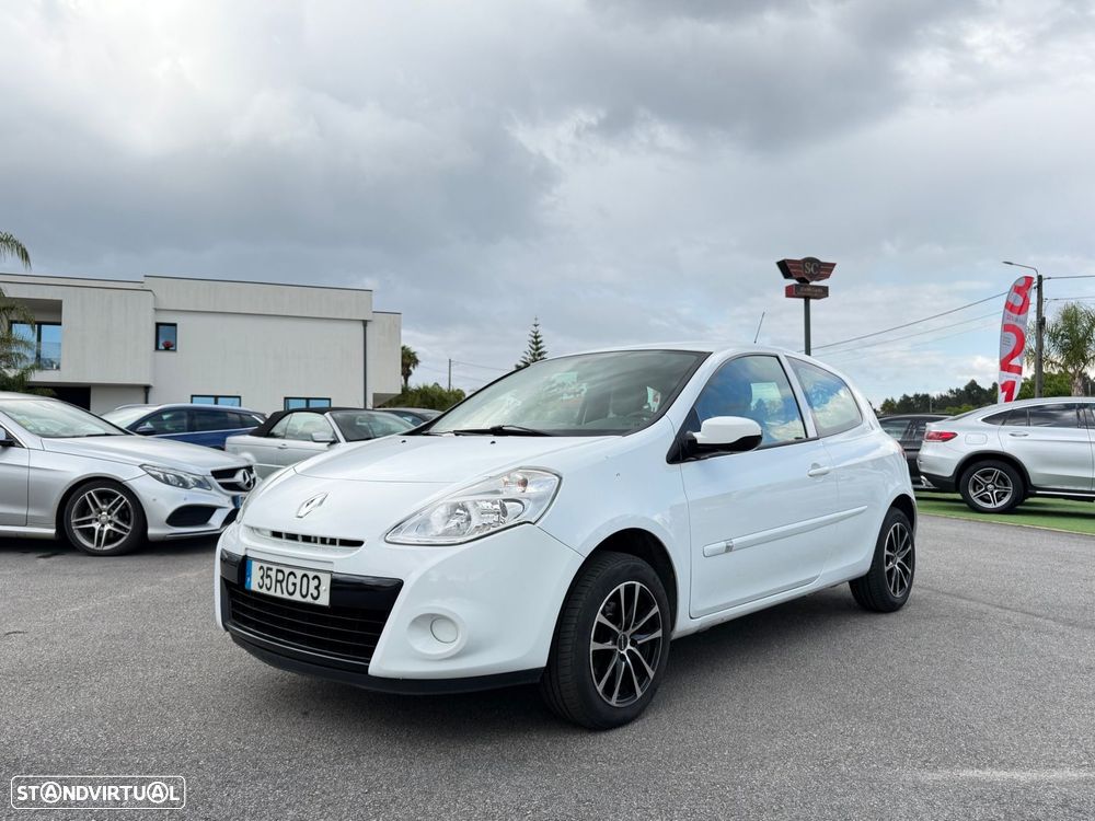 Renault Clio - 19