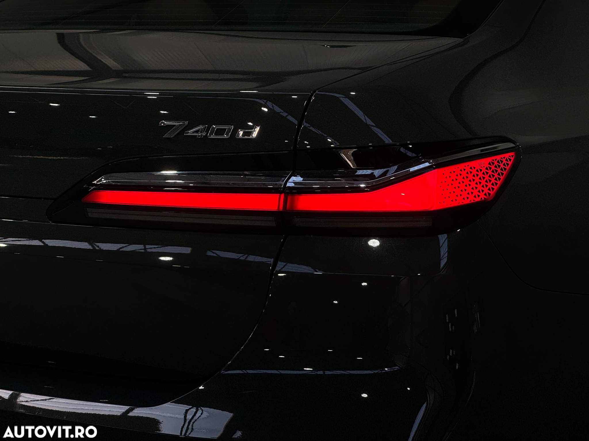BMW Seria 7 740d xDrive MHEV - 8