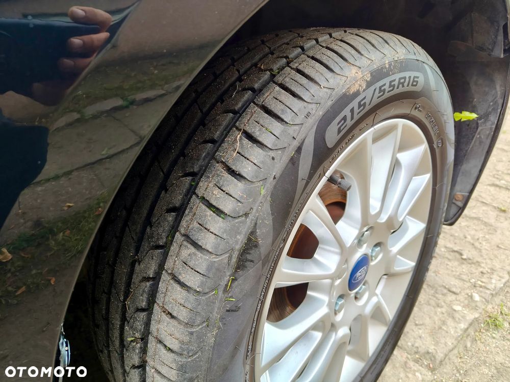 Ford Mondeo - 34