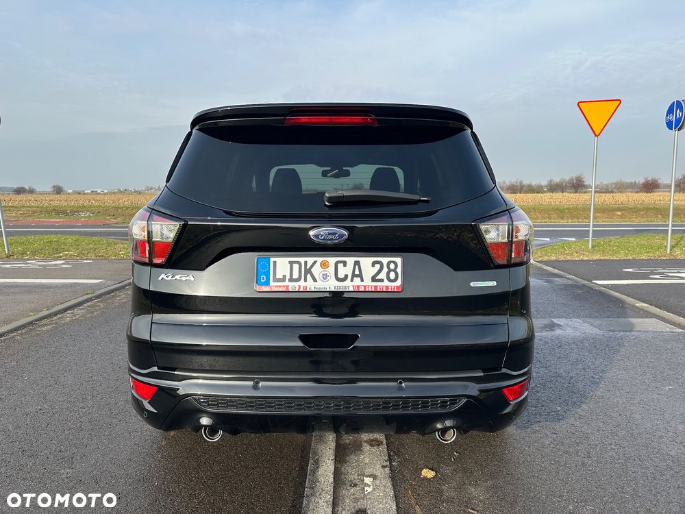 Ford Kuga 1.5 EcoBoost 2x4 ST-Line - 6