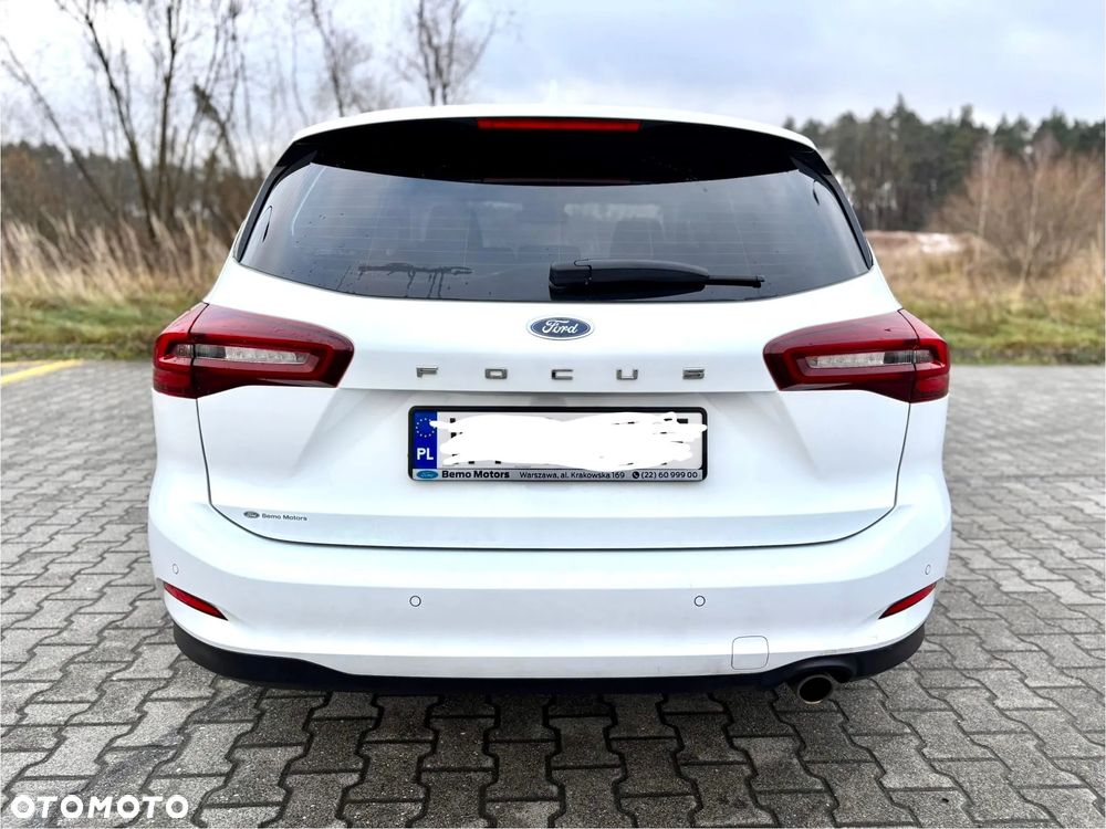 Ford Focus 1.0 EcoBoost Titanium Design - 10