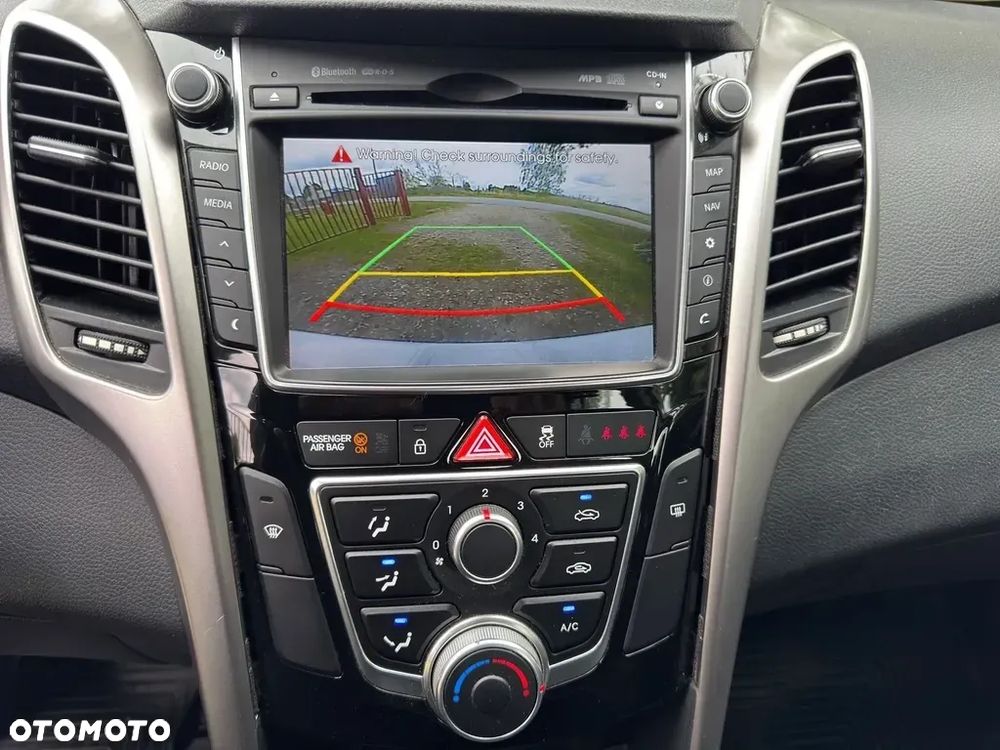 Hyundai i30 - 16