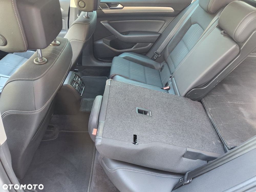 Volkswagen Passat 2.0 TDI SCR DSG 4Motion Business - 14