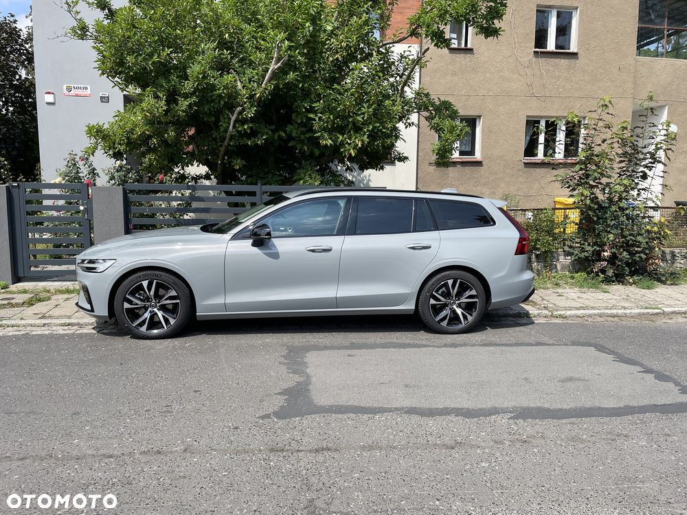 Volvo V60 B4 B Plus Dark - 5